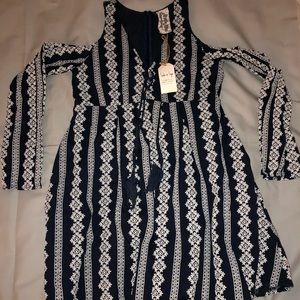 NWT Sadie & Sage Off The Shoulder Dress